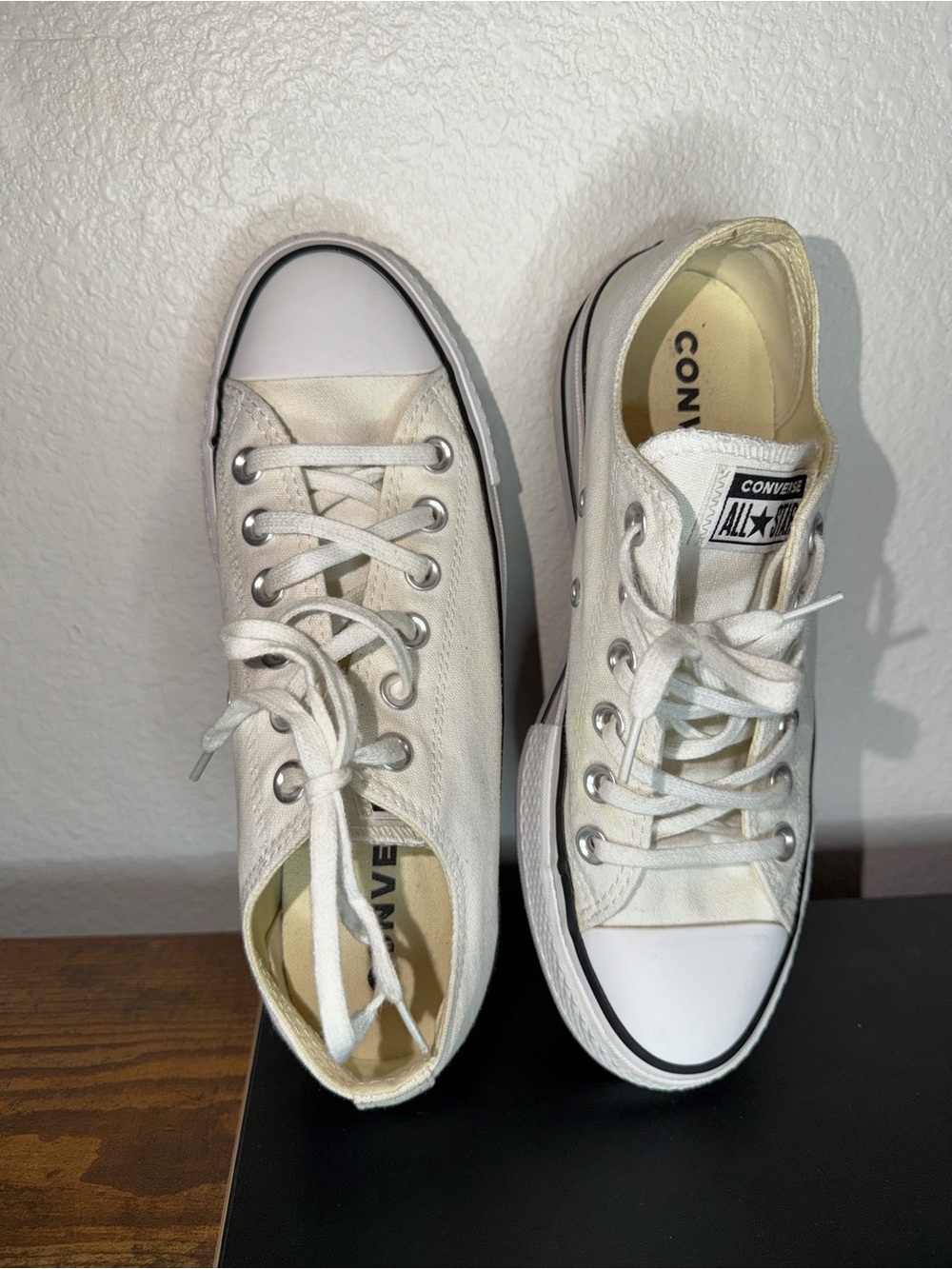 Womens Converse Chuck Taylor All Star Lift Low-Top Sneaker - White - Picture 3 of 9